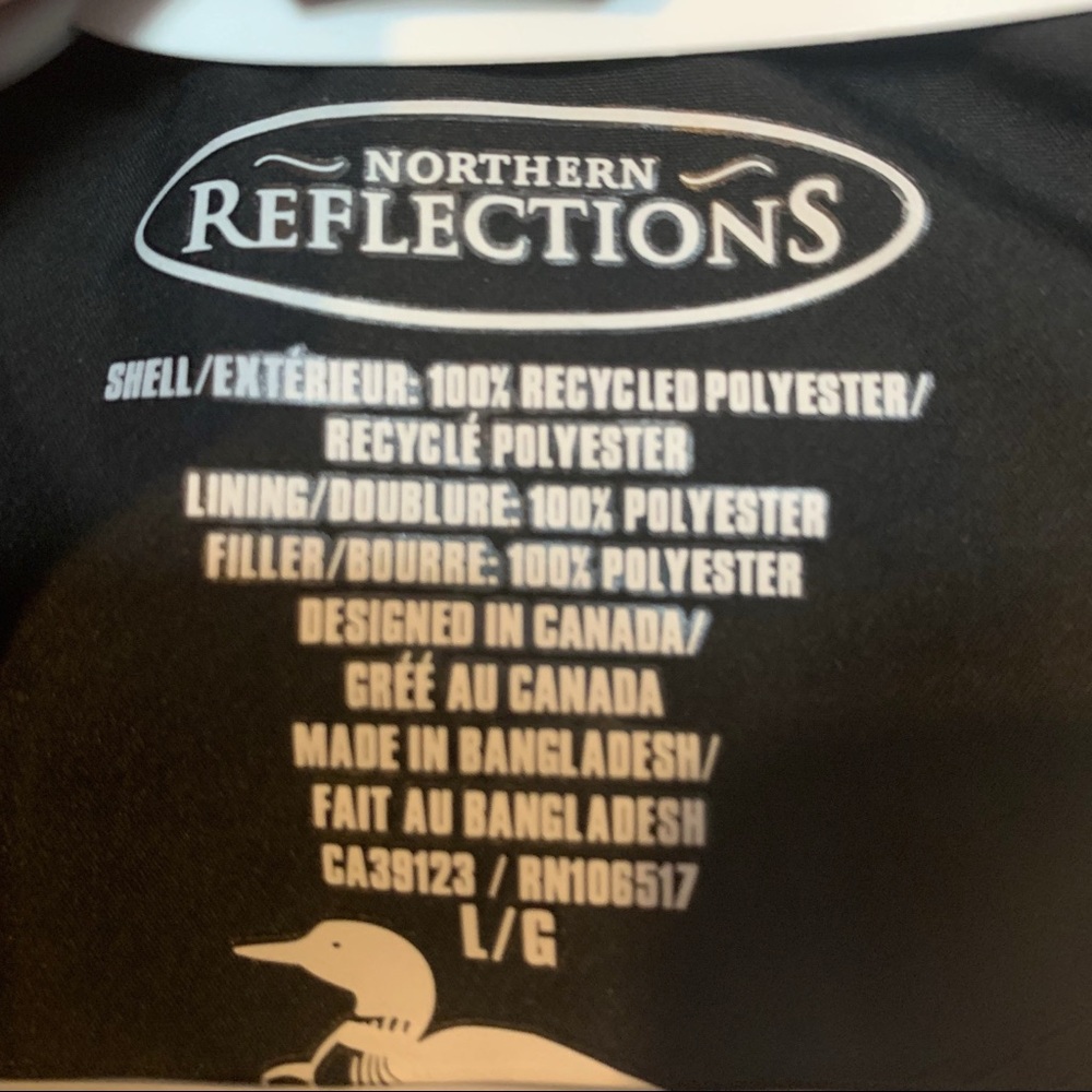 Northern Reflections Shell Vest - Picture 2 of 3